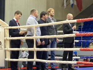 160 спортсменок участвуют в чемпионате и первенстве Сибири по боксу в Иркутске