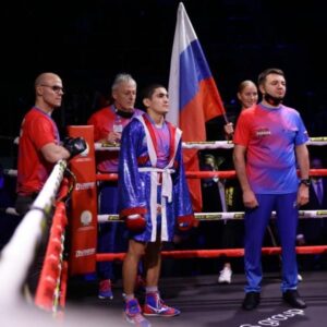 Победа в первом бою после триумфа на Олимпиаде в Токио Альберт Батыргазиев победил Суата